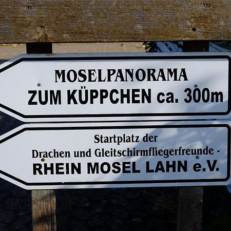 Ferienwohnung-Zum-Kueppchen Münstermaifeld Exteriör bild